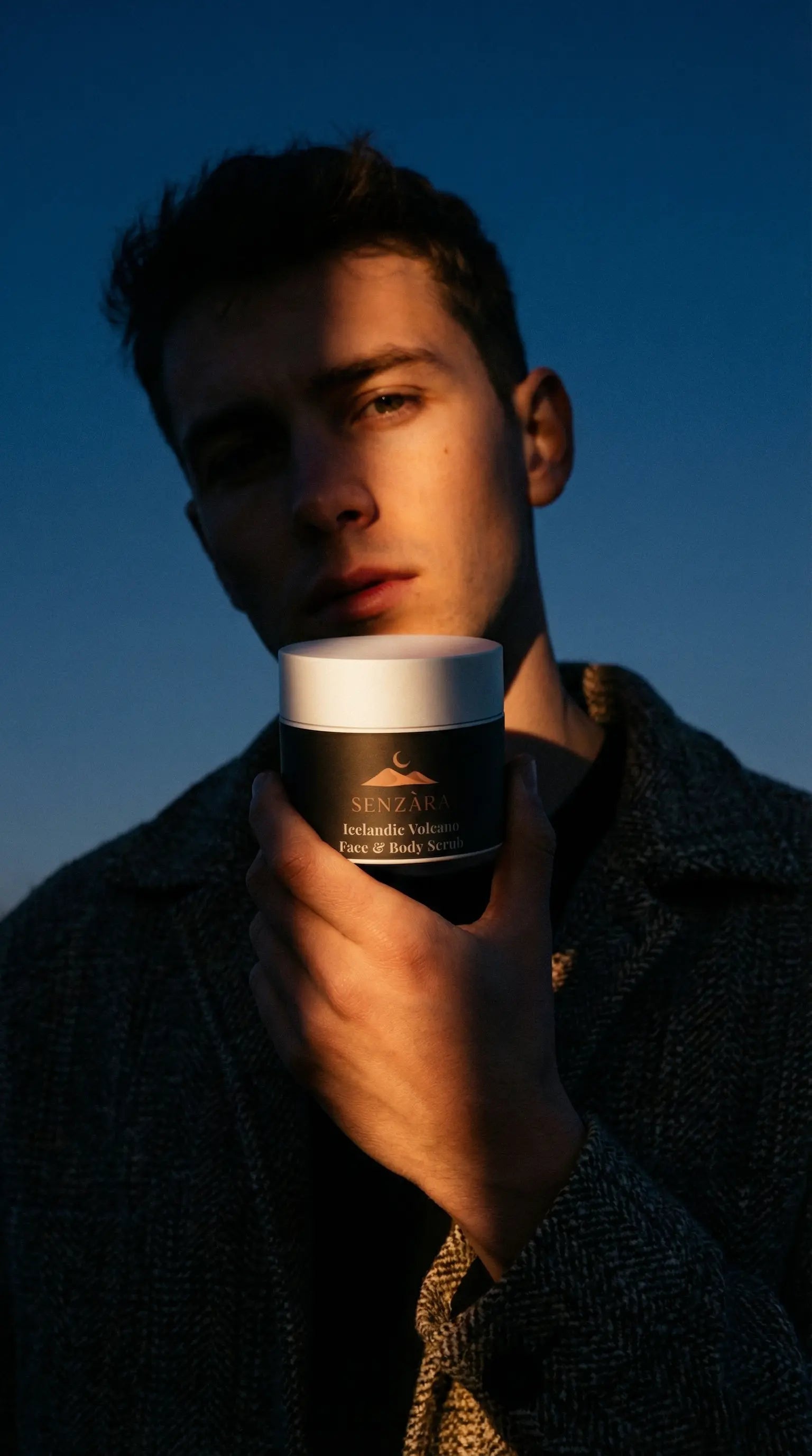 IJslandse Vulkanische Scrub – Voor Gezicht & Lichaam, Verwijdert Dode Huidcellen - 170 ml